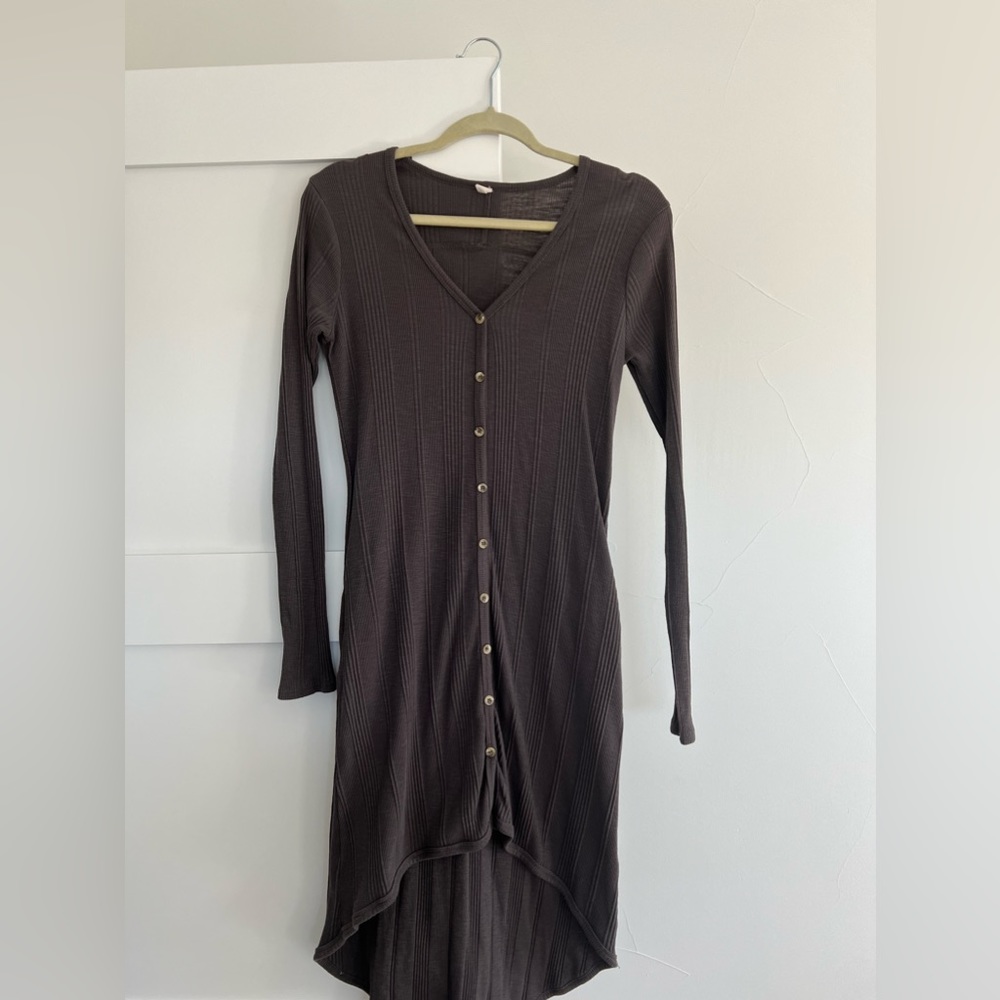 PinkBlush maternity dark grey button down midi dress with pockets - size small